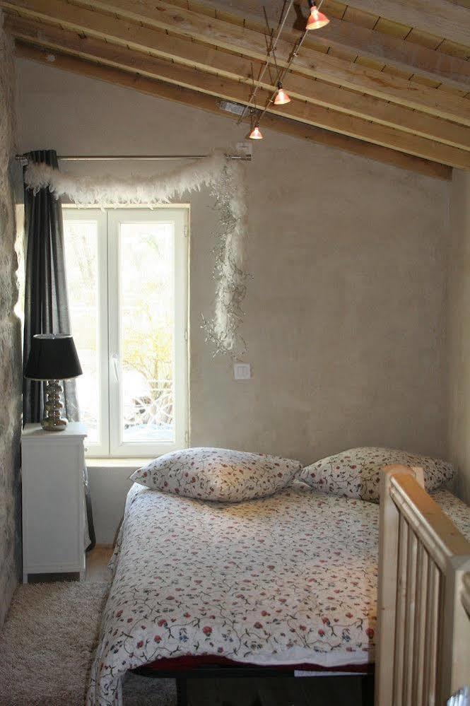 Domaine Du Moulin De Champie - Versailles - Gites & Suites Feucherolles エクステリア 写真